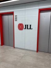 JLL